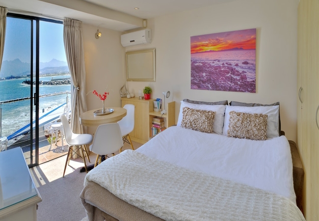 Seaside Deluxe Suite 