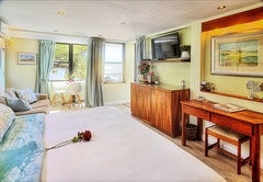 Seaview Luxury Suite 