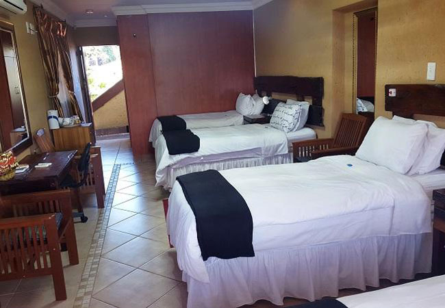 Family Luxury Room 4 Single Bed