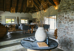 Barefoot Addo Elephant Villa