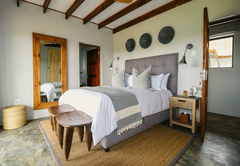 Barefoot Addo Elephant Villa