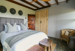 Barefoot Addo Elephant Villa