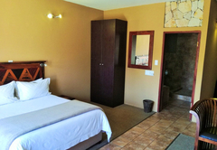 Africlassic River Lodge