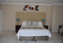 De Bron Family Room Self Catering