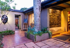 Ama Zulu Guesthouse & Safaris