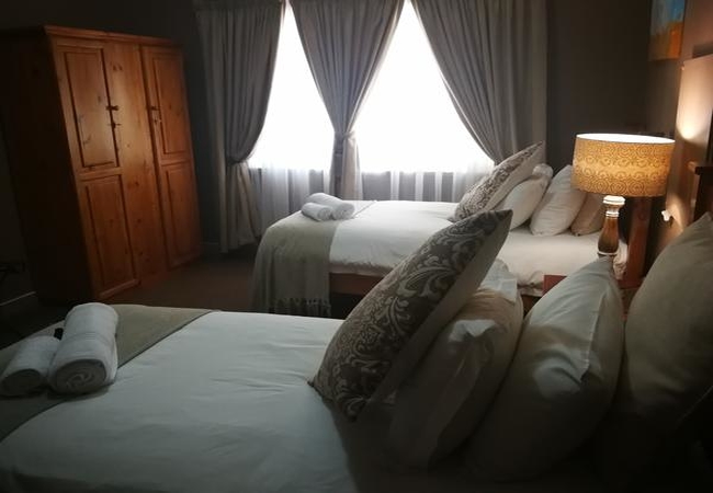 2 Bedroom Self-Catering Unit - 1st Floor