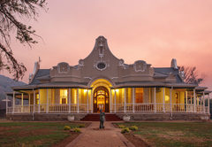 Bakenskraal Ostrich Palace