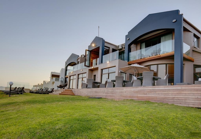 Bay Lodge on the Beach