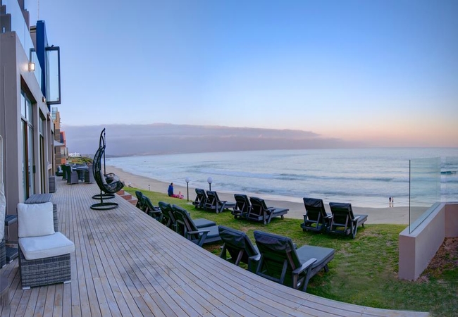  Bay Lodge on the Beach