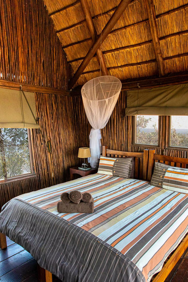 Zebra House with Kitchen and Boma