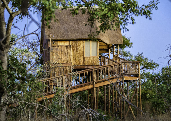 Zebra House with Kitchen and Boma