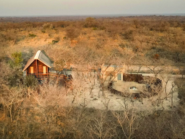 Kudu Tree House with Kitchen and Boma