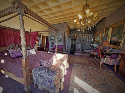 Luxury King Room