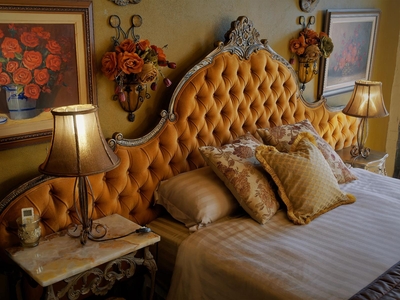 Luxury Queen Room