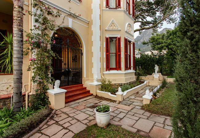 Carmichael House Boutique Hotel