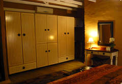 De Luxe Room 2