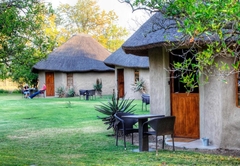 Orchard Bungalow with King Bed