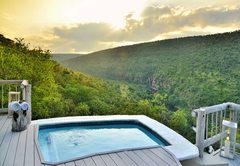 Clifftop Exclusive Safari Hideaway