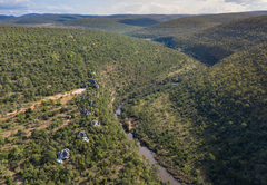 Clifftop Exclusive Safari Hideaway