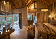 Clifftop Exclusive Safari Hideaway