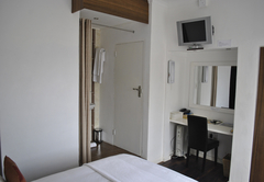 Standard King or Twin Room