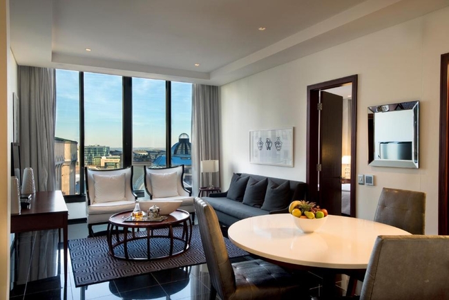 One-Bedroom Luxury Suite