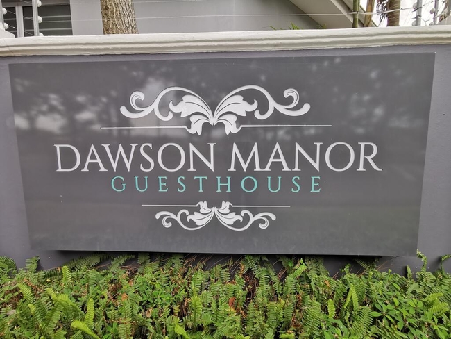 Dawson Manor Guest House  