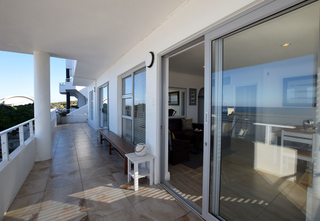 Three Bedroom Apartment with Sea View