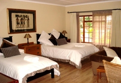 Deluxe Double Room (sleeps 3)