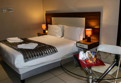 Queen Room - Self Catering