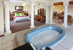 Bridal suite with jacuzzi