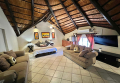 Luxury Thatch Room