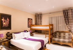 Ekuthuleni Guest House Soweto