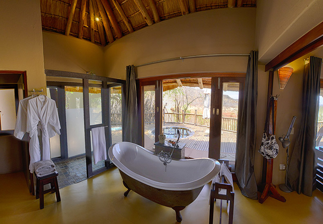 Etali Safari Lodge