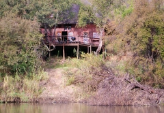 Fish Eagle Log Cabin