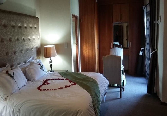 Fish Eagle Luxury Room