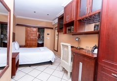 Hutten Heights Boutique Lodge