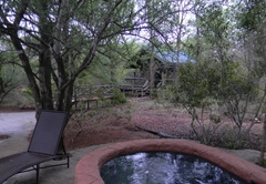 Plunge pool