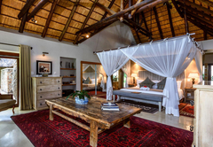 Khaya Ndlovu Safari Manor