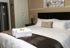 Luxury King XL Room