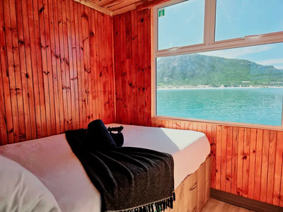 Kraalbaai Lifestyle Houseboats