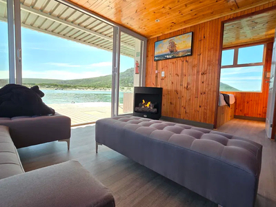 Kraalbaai Lifestyle Houseboats