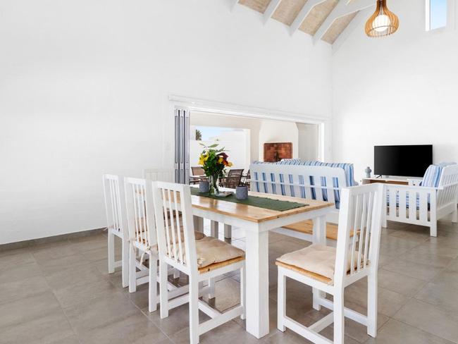 Lampiesbaai Beach House