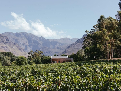 La Roche Estate