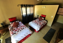 Leopard Rock Guest Lodge