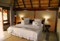 Mangwa Valley Game Lodge