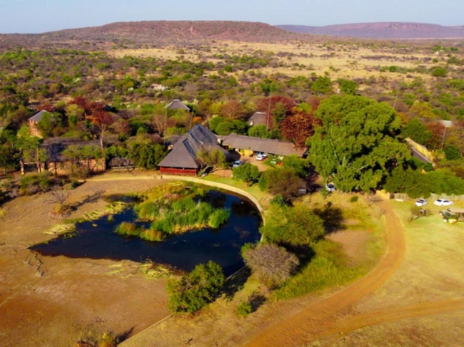 Mela Luxury Game Lodge