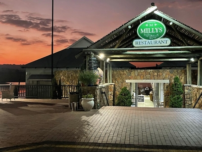 MillysRestaurant andChalets