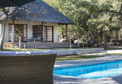 Monate Game Lodge