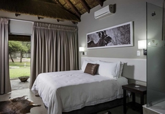 Monate Game Lodge